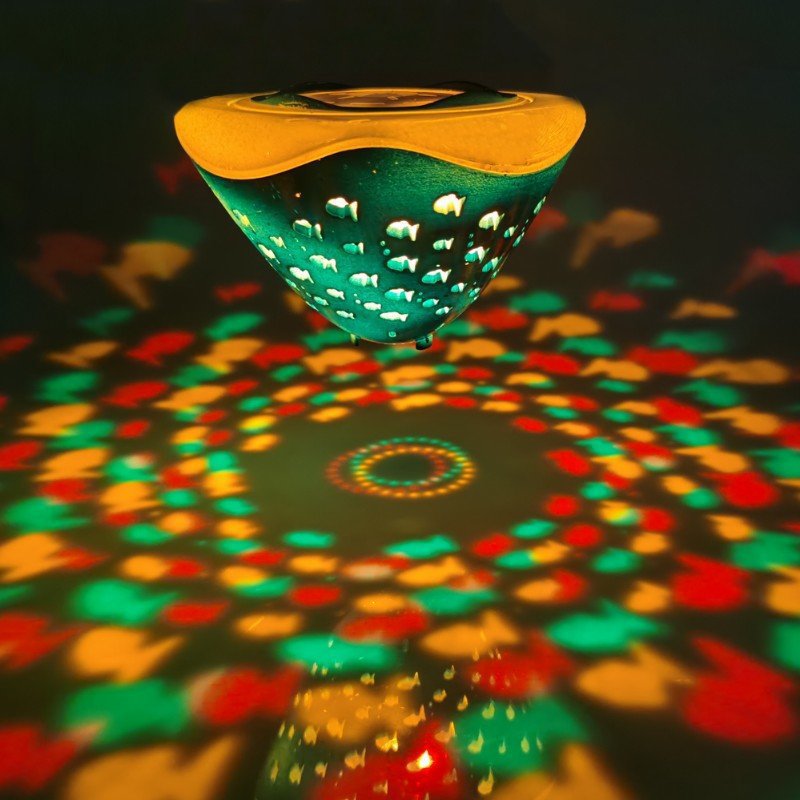 Cross-border LED smart small fish projection light, bath light, underwater swimming pool light, seven-color atmosphere light, diving light, decorative light Application Scenario