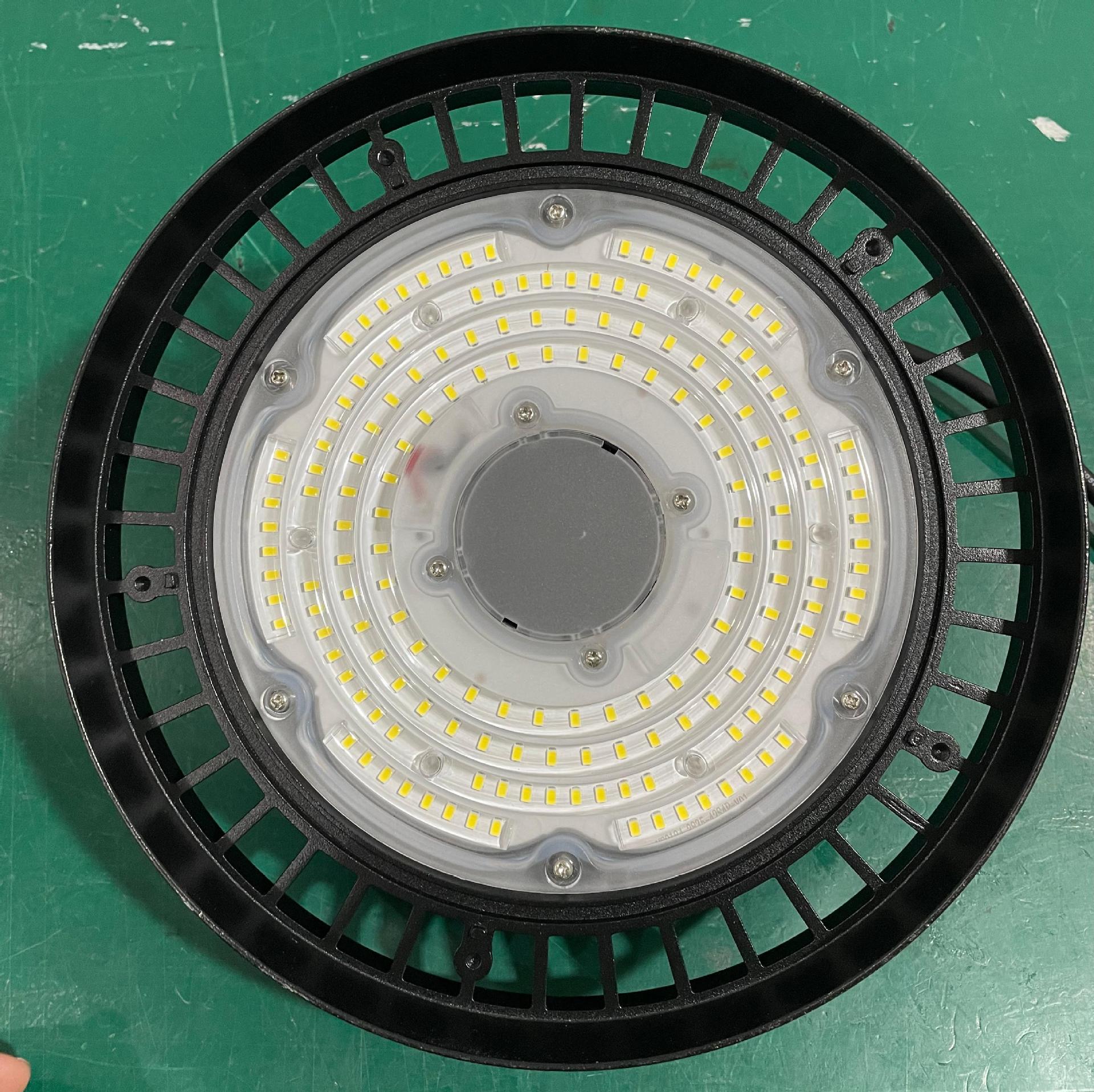 LED industrial and mining lamps, factory workshop chandeliers, warehouse industrial, supermarket, swimming pool lighting, UFO anti-glare flying saucer lamps details Picture