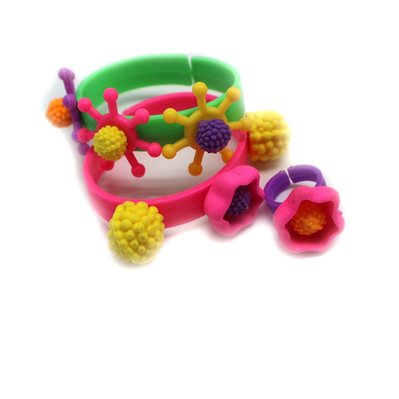 diy Children's handmade versatile pop beaded cordless bracelet necklace, educational toy for a 3-year-old girl, concentration Item Picture