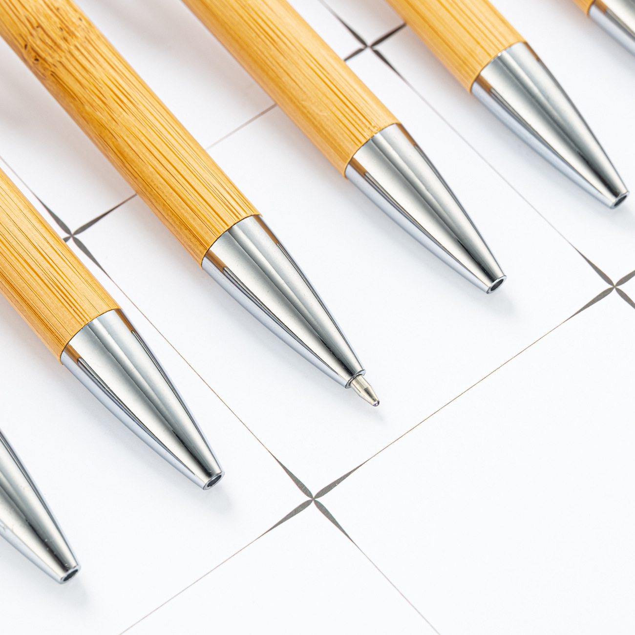 Ballpoint pen, bamboo ballpoint pen, bamboo eco-friendly material ballpoint pen, printable advertising ballpoint pen, advertising pen Specification drawing