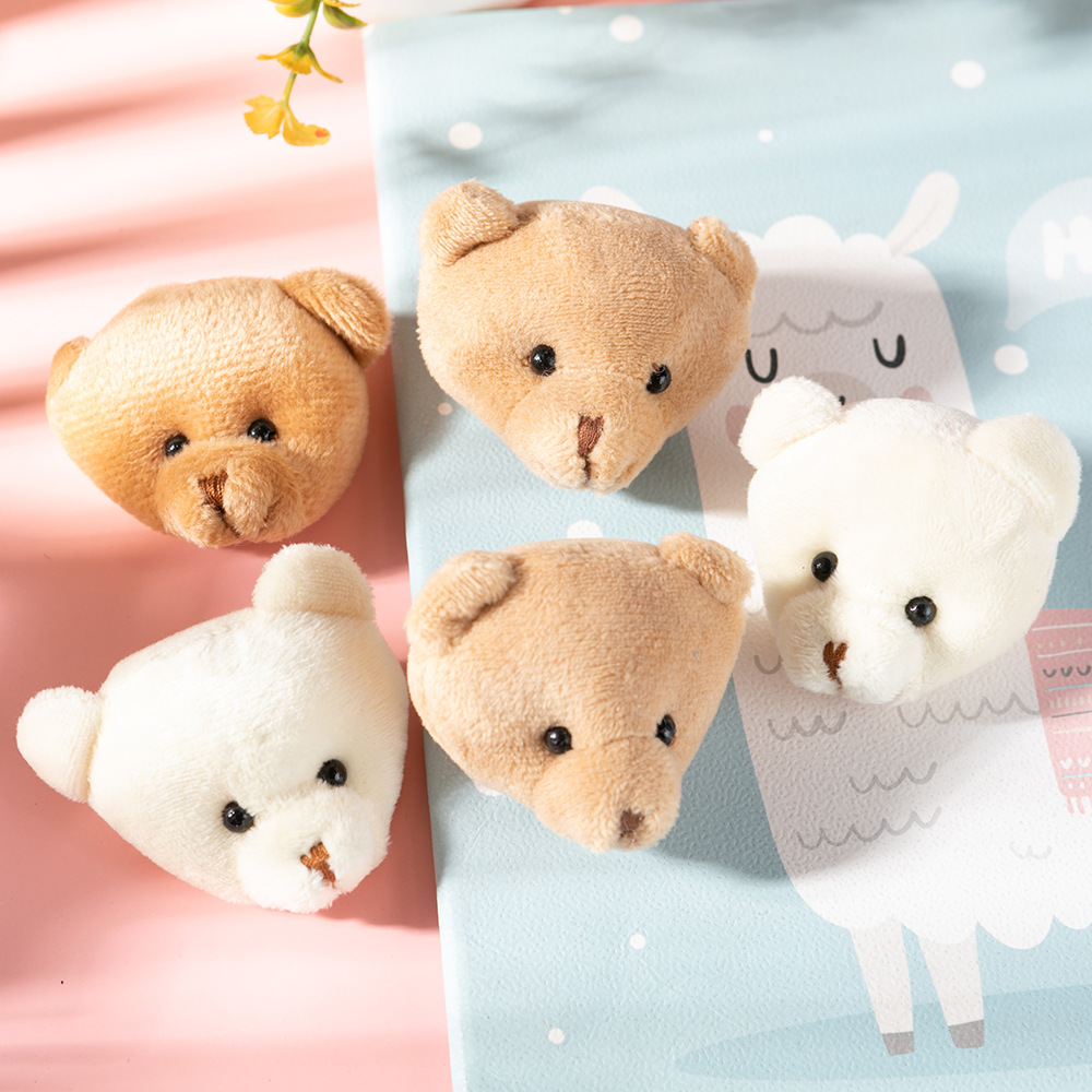 Cartoon accessories, bear brooches, autumn and winter plush Little Di bear head bags, accessories, clothes and accessories, bear heads full figure