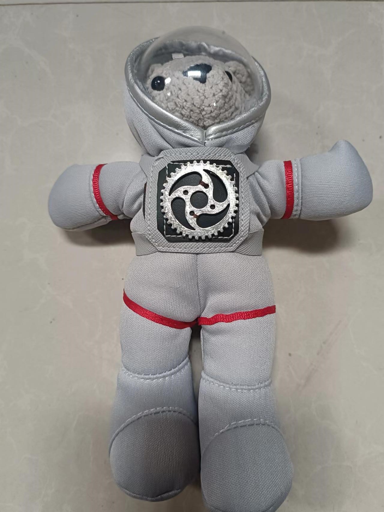 High-end gift plush toy figurines, aerospace teddy bear dolls, creative new astronaut dolls Specification drawing