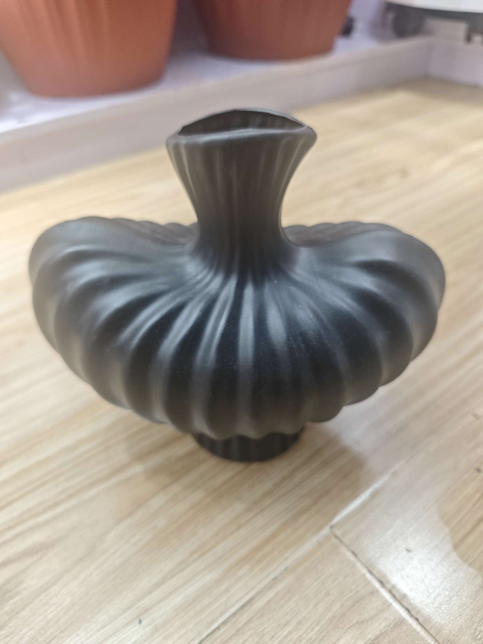 Handicrafts, gifts, decorative vases, imitation ceramic plastic, special-shaped hydroponic fresh flowers, artificial flower ornaments, home decoration vases detail image 6