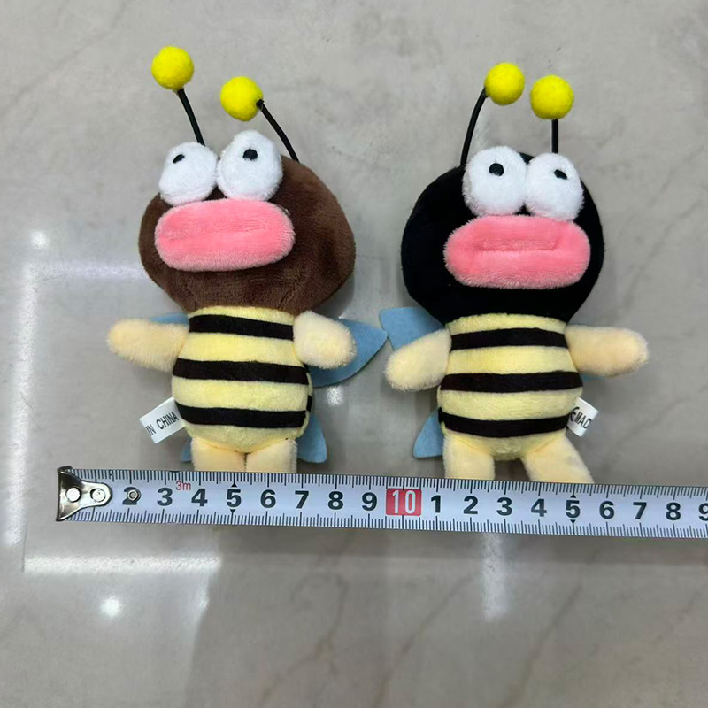Boca hinchada abeja animal juguete de peluche souvenir muñeca creativa colgante de alrededor de la caricatura colgante de peluche llavero muppet colgante adorable decoración clip de regalo máquina de muñeca fábrica venta directa Application Scenario