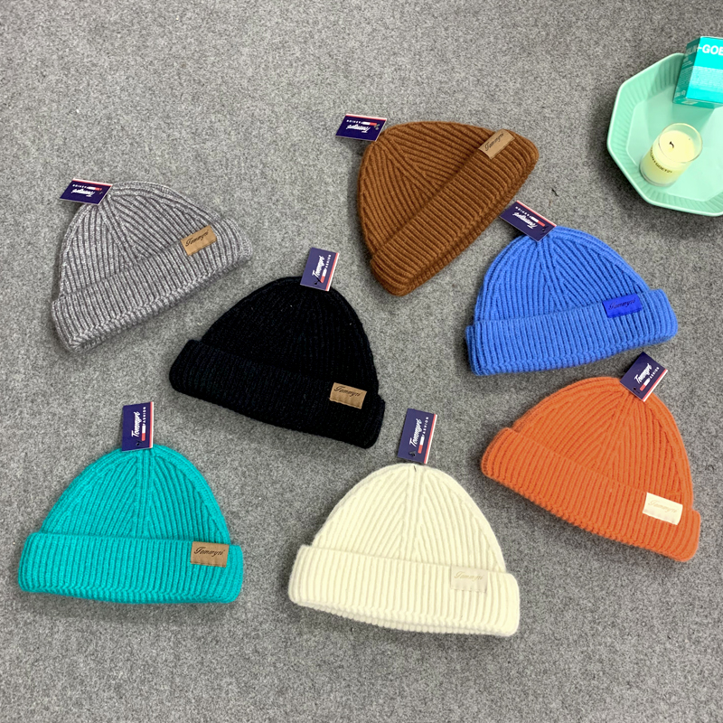 Autumn and winter Klein Blue knitted checkered hat and scarf 2-piece set, Japanese, European and Korean style warm and fashionable candy color versatile set Item Picture