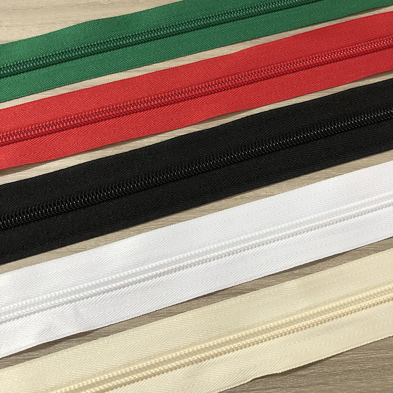 拉链/树脂拉链/拉链长板/防水开口拉链/PVC拉链头细节图