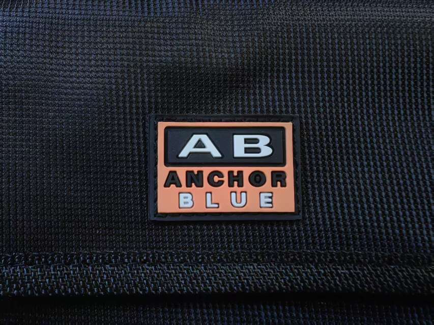 In 2025, the manufacturer offers wholesale and retail of men's and women's single-shoulder multi-functional crossbody bags, casual and fashionable mobile phone bags, priced at 6-12 yuan detail image 11
