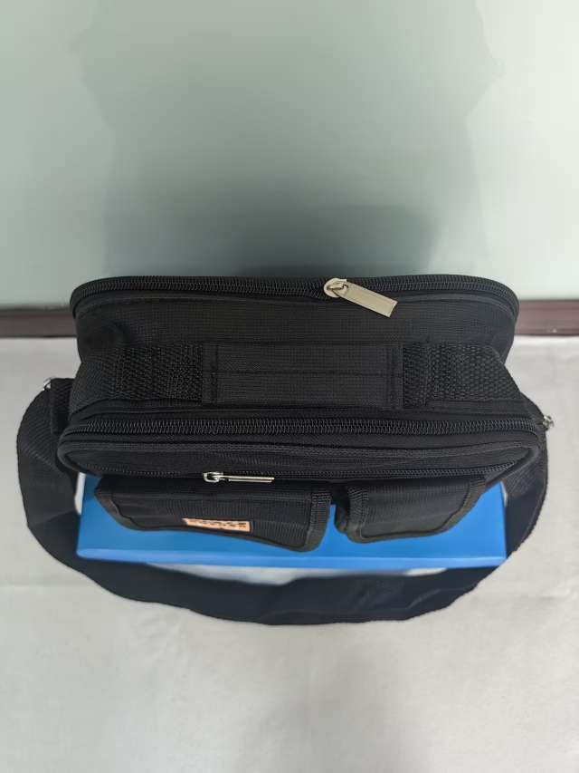 In 2025, the manufacturer offers wholesale and retail of men's and women's single-shoulder multi-functional crossbody bags, casual and fashionable mobile phone bags, priced at 6-12 yuan detail image 6