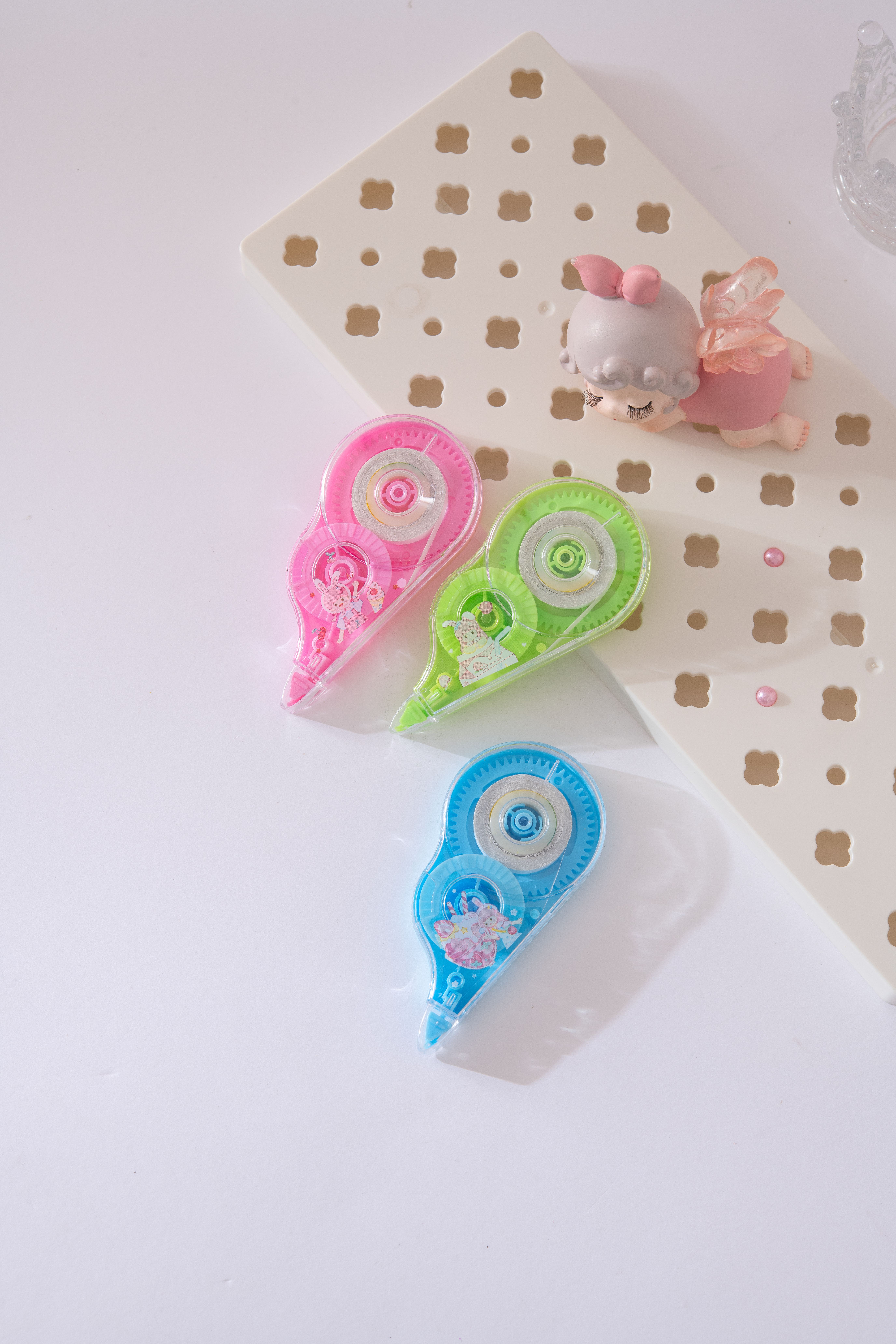 MK-713 high-quality regular correction tape, 36 ultra-thin film PET transparent film, easy to use, continuous student special, factory direct sales Application Scenario