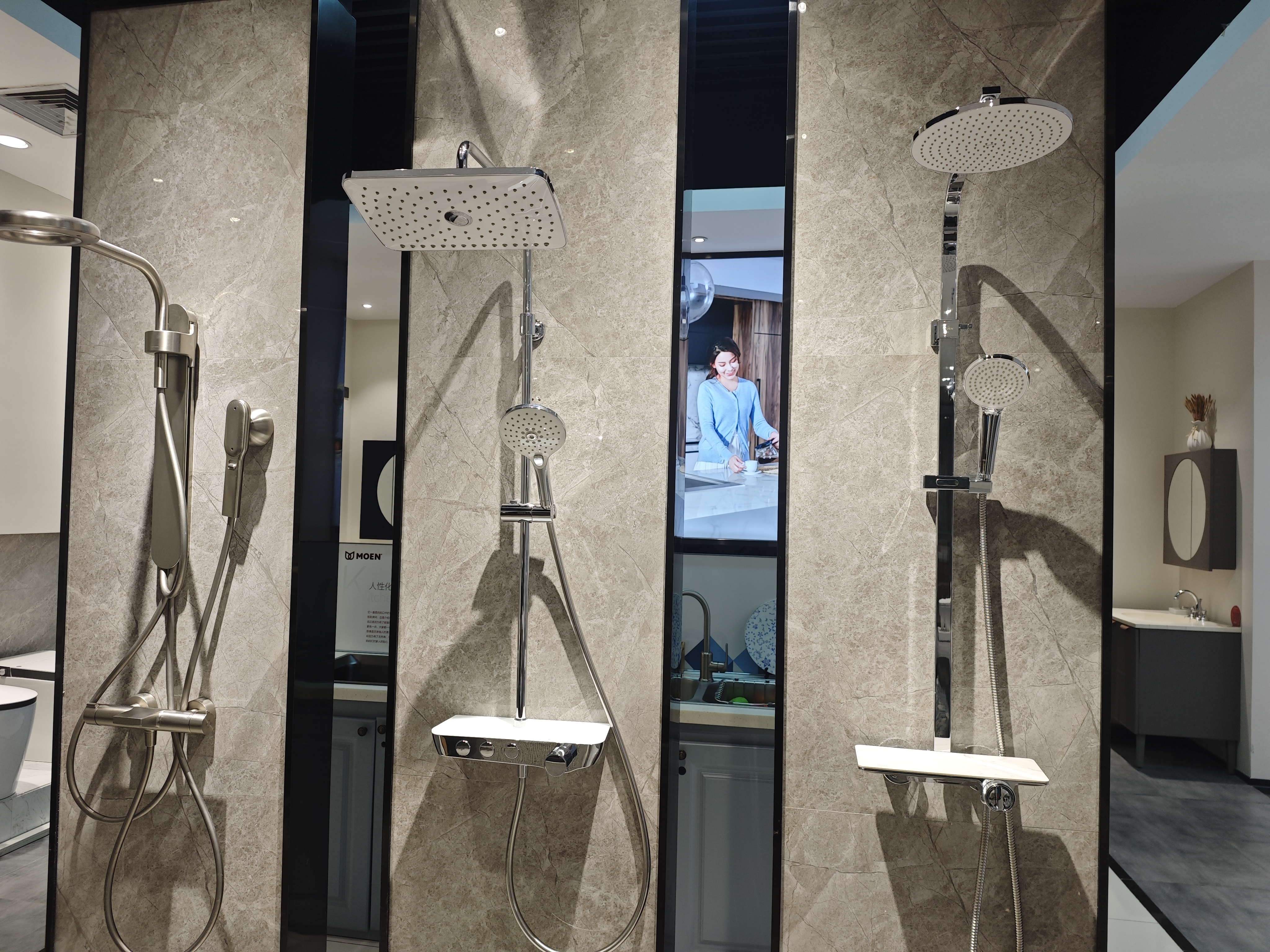 Moen Kitchen and Bathroom in the United States describe pic - 5