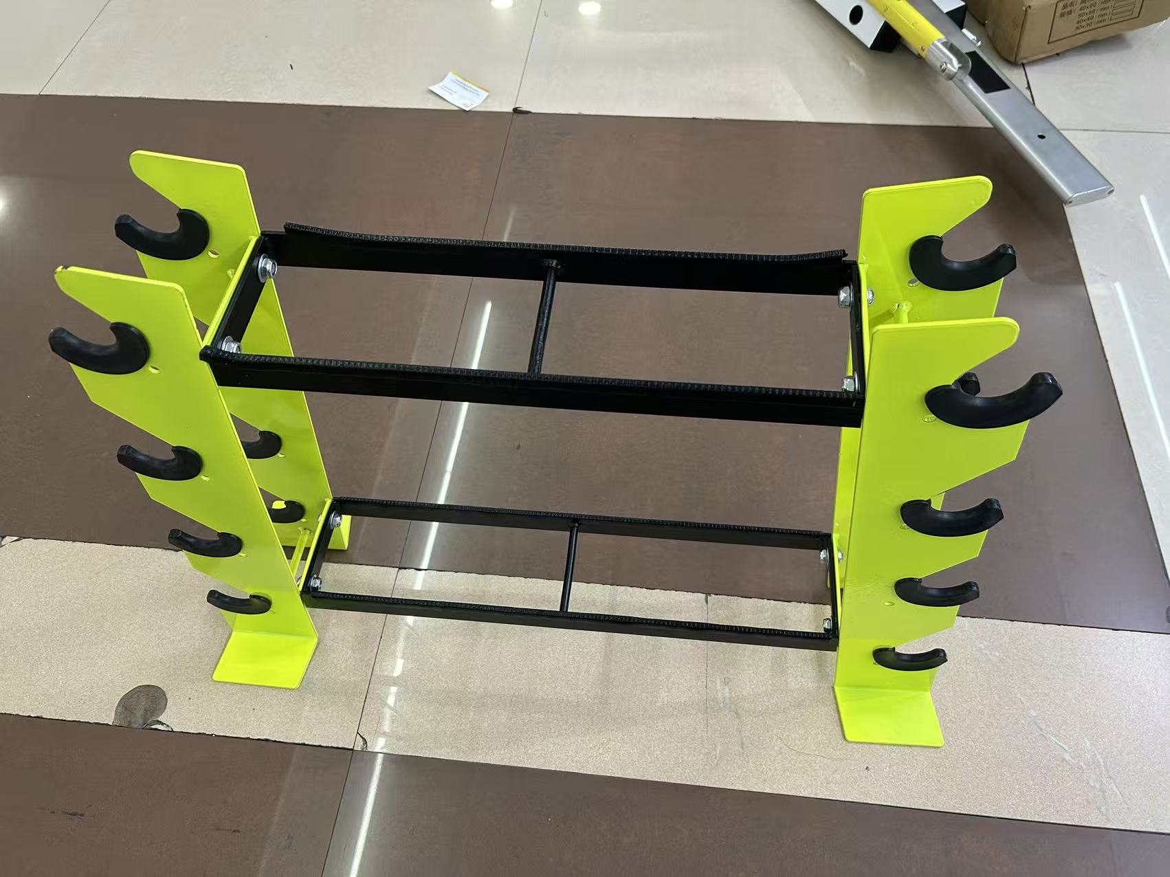 四层黄色哑铃架详情1