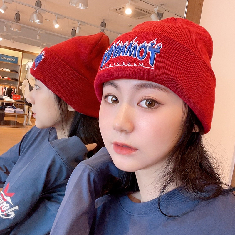Solid-colored woolen hats for winter warmth and autumn and winter woolen hats full figure
