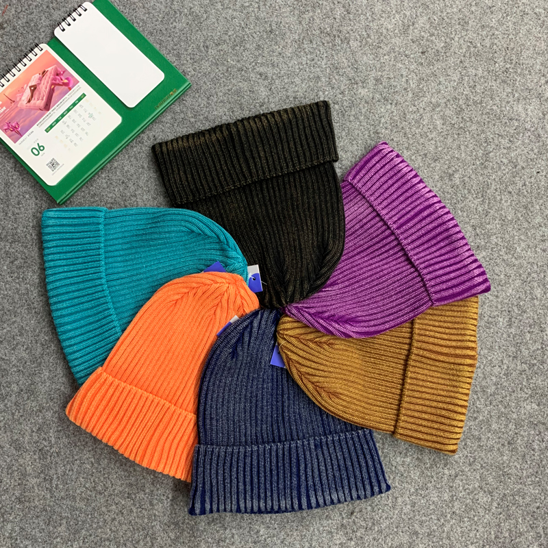 Winter warm knitted cold cap, suitable for both men and women, in an ins style, aged and washed color woolen cap details Picture
