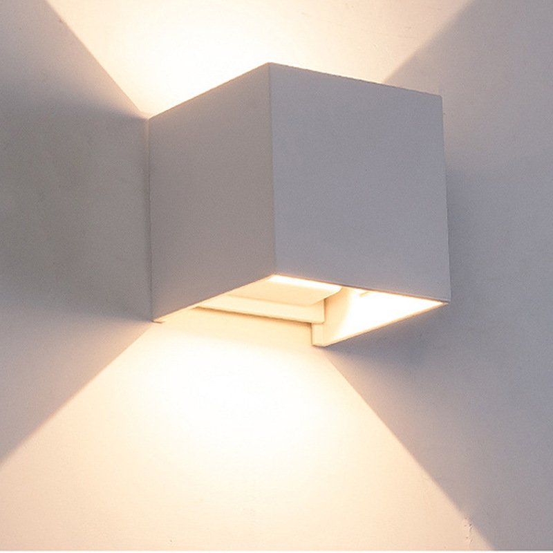 led waterproof wall lamps, outdoor double-head dimming wall lamps, square hotel wall lamps, outdoor upper and lower wall lamps, bidirectional spotlights Specification drawing