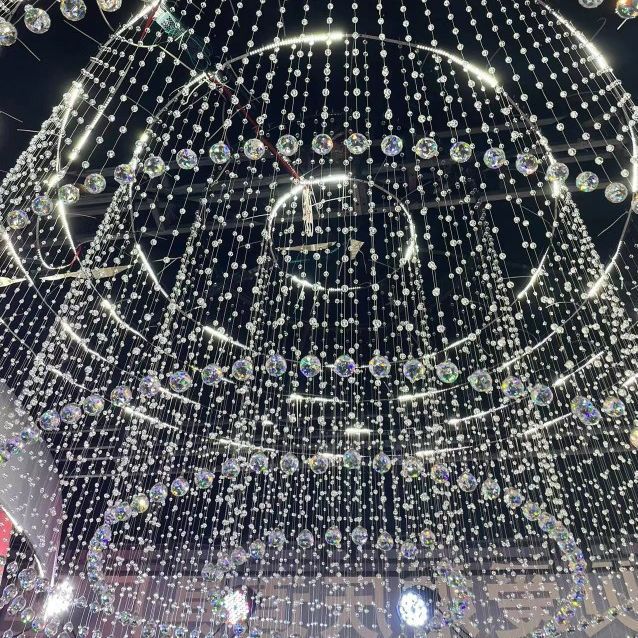 Wedding crystal bead curtain, clip spotlights, wedding hall crystal banquet hall chandeliers, exhibition hall lighting fixtures Application Scenario