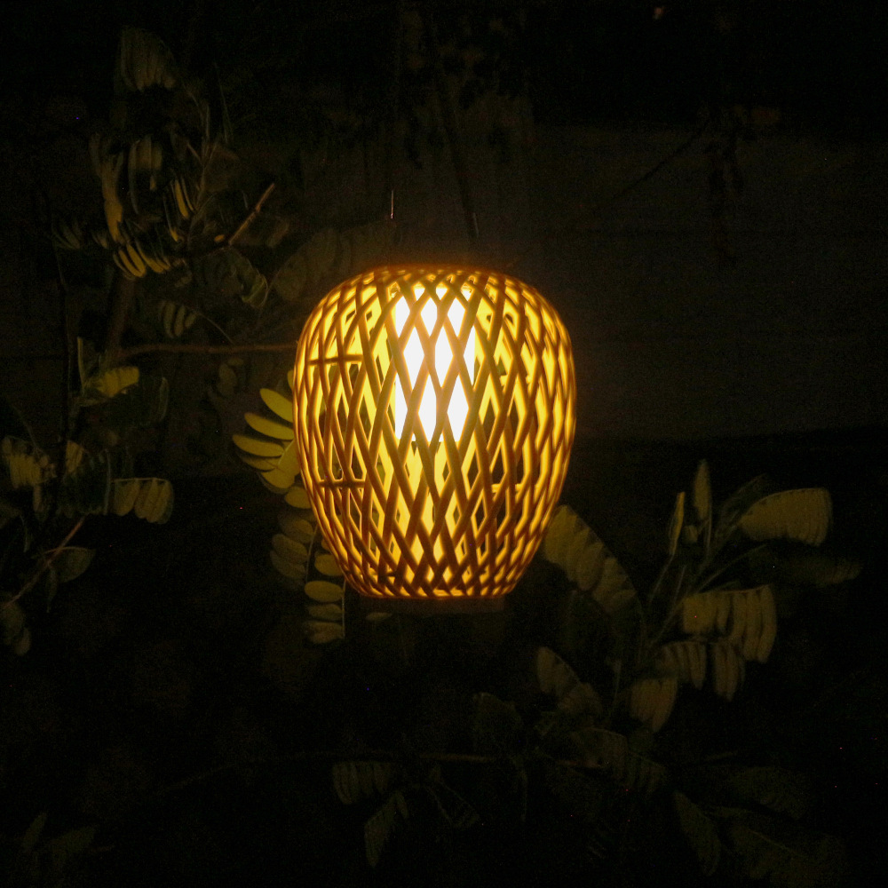 Cross-border solar-powered bamboo weaving lanterns, new Chinese-style chandeliers, courtyard solar lamps, rattan weaving lamps, garden decorative lamps full figure