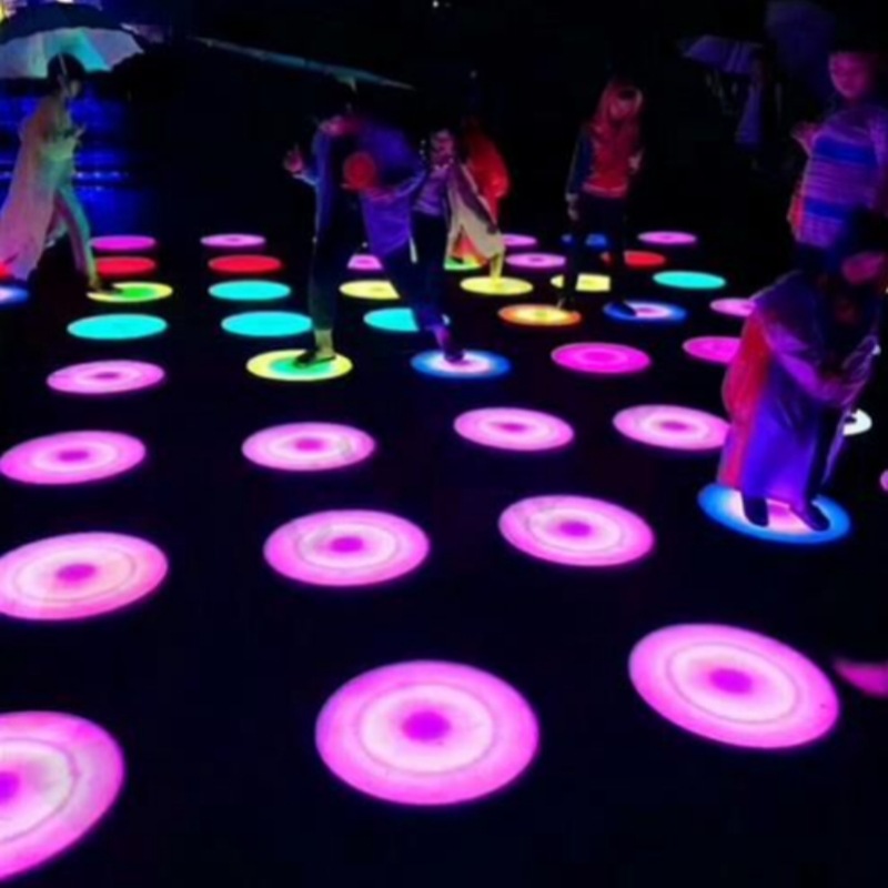 Outdoor floor tile light dynamic square room, innovative parkour, LED floor tile light interactive game, gravity sensing details Picture