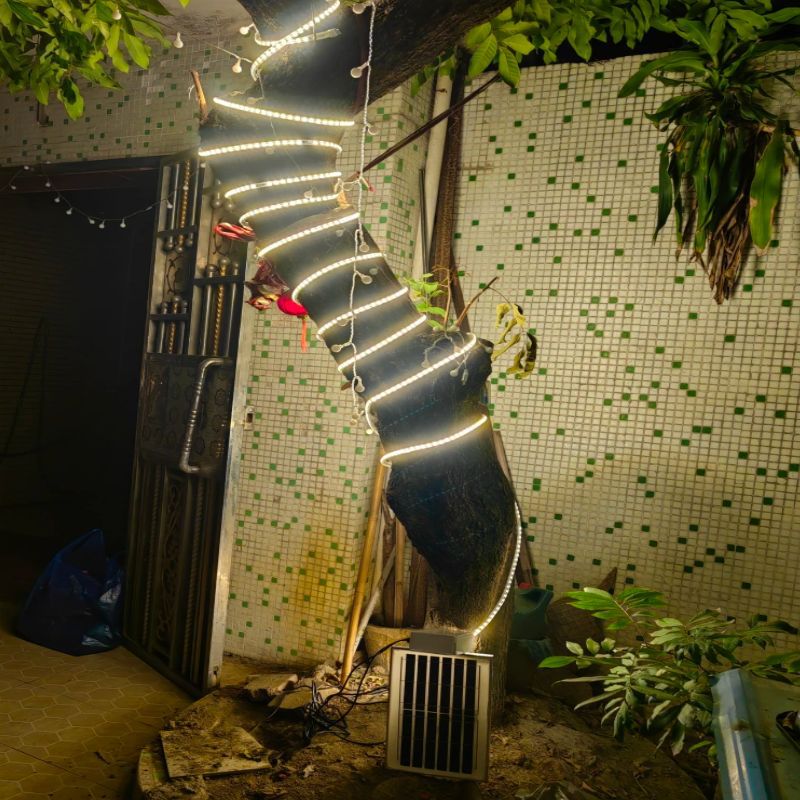Solar light strips, outdoor garden lights, camping tent lights, garden fence waterproof led soft light strips, high brightness Application Scenario