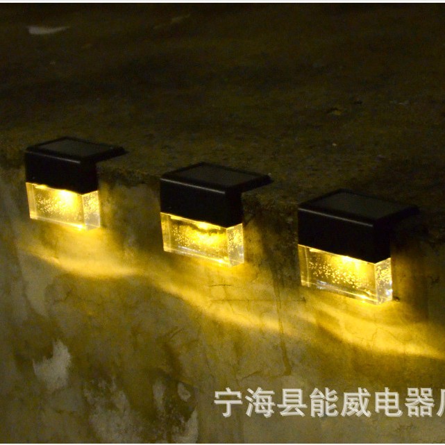 Solar step lights, built-in outdoor warm light wall-washing lights, garden lights, staircase and wall lights, landscape lights, ambient lights Application Scenario