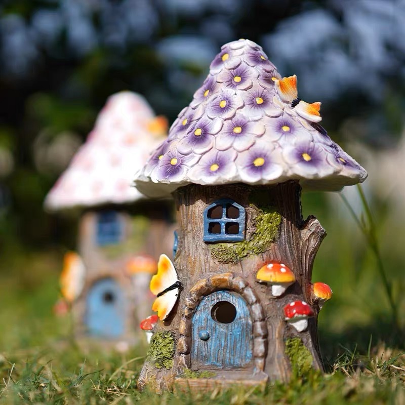 Cross-border outdoor solar garden courtyard ornaments, statues, tree houses, night lights, resin handicrafts, house decorative lights details Picture