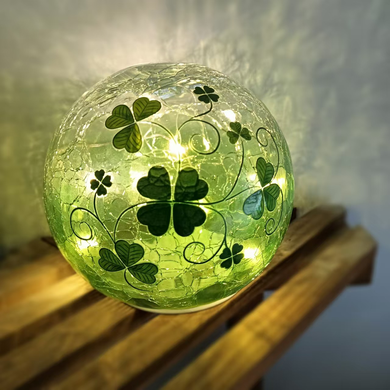 New four-leaf clover water sticker cracked glass ball lampshade LED cracked ice flower glass lamp full figure