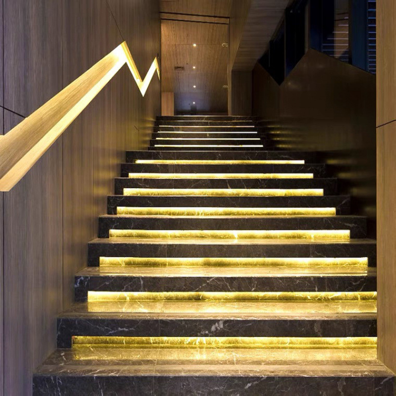The led smart sensor step light for the popular staircase, the step-following light, the flowing water running light, and the hidden power light on the steps full figure