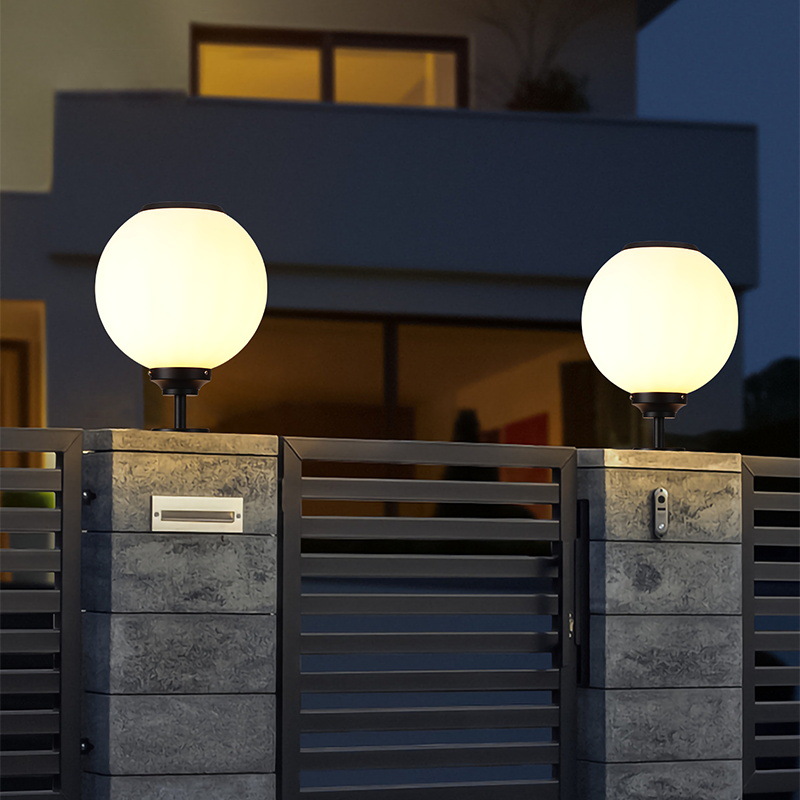 Solar column head lights, outdoor courtyard lights, wall waterproof column lights, villa gate round ball outdoor balcony lights full figure
