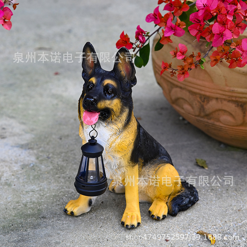 Cross-border solar-powered simulation large Wolf dog figurine, living room statue, German Shepherd dog entrance decoration figurine at the courtyard gate full figure