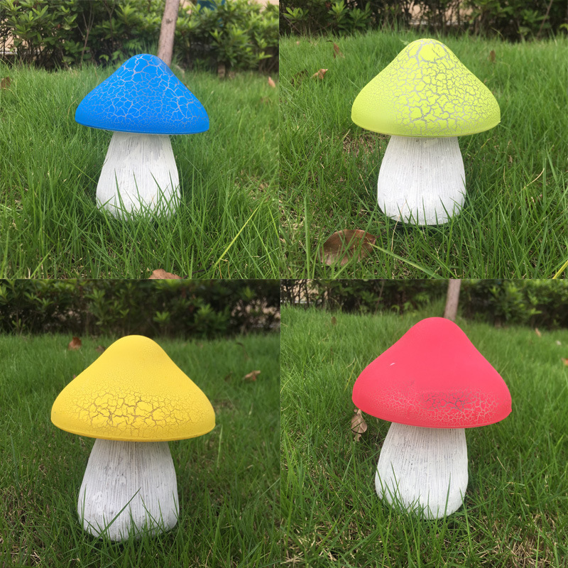 Outdoor solar resin mushroom lamp, garden decorative item lamp, balcony courtyard lawn lamp, landscape night light Specification drawing