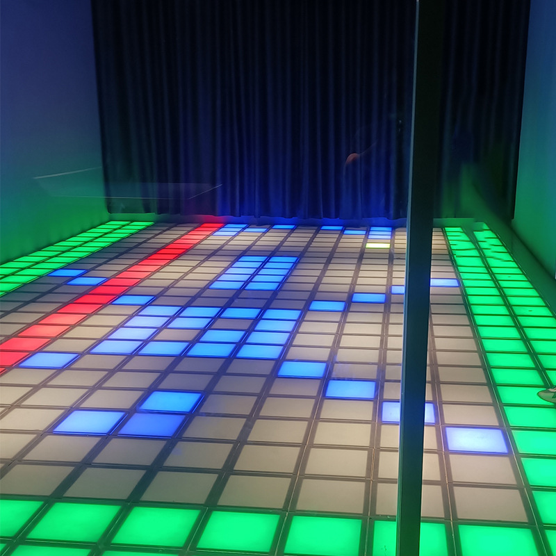 LED interactive game floor tiles, dynamic grid, square battle game, shopping mall amusement room, sports game room Application Scenario