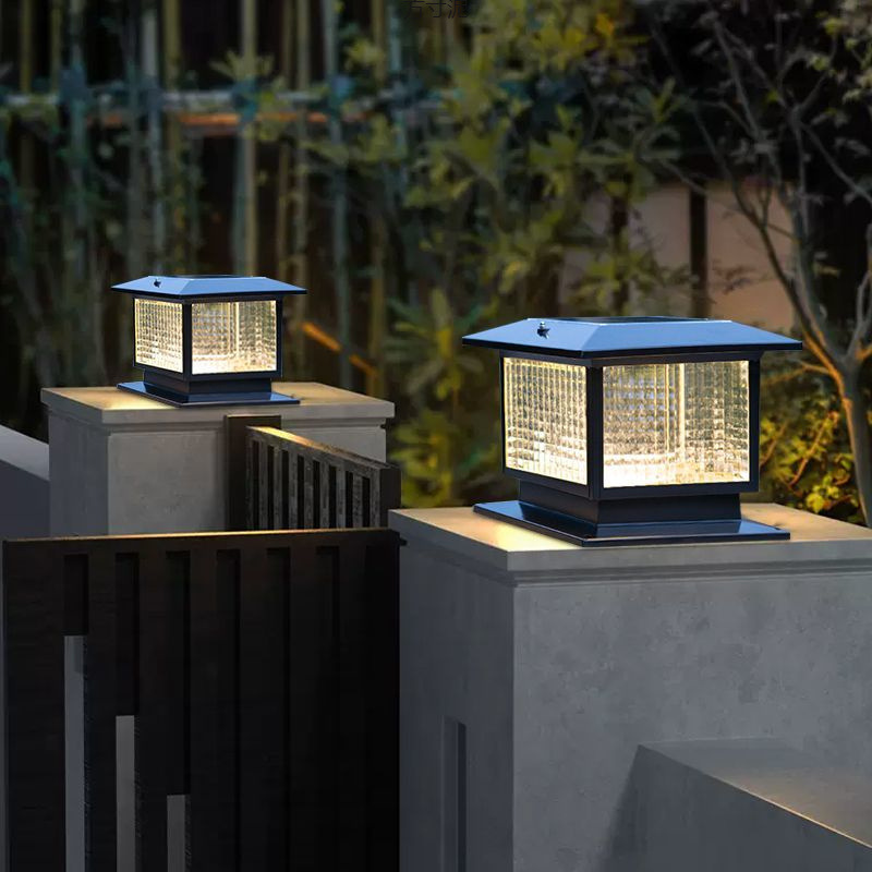 Solar balcony outdoor column head lights, outdoor courtyard lights, villa column lights, 2025 column lights, household door wholesale Application Scenario