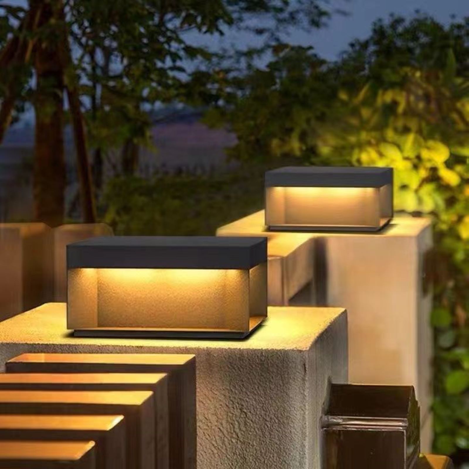 Outdoor lamps, solar column head lamps, outdoor waterproof garden lamps, Chinese-style door column lamps, villa entrance wall column lamps details Picture