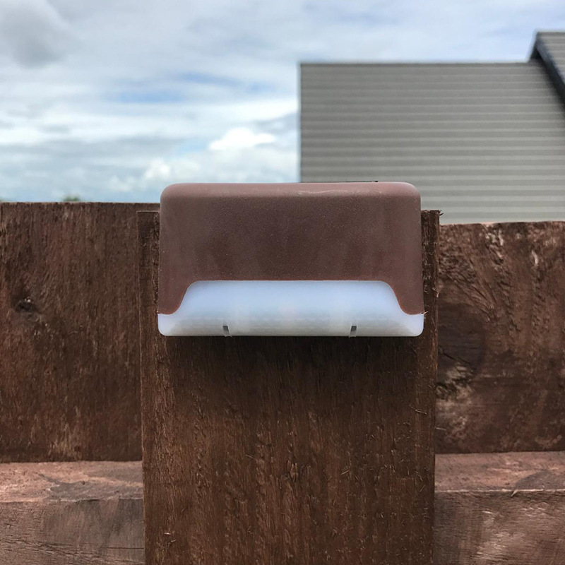 Cross-border solar step lights, corridor step lights, railing lights, fence lights, courtyard decoration LED guiding lights Application Scenario