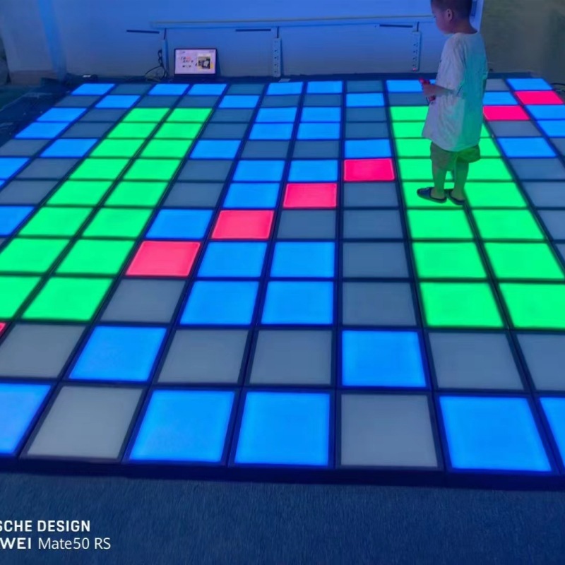 Outdoor floor tile light dynamic square room, innovative parkour, LED floor tile light interactive game, gravity sensing full figure