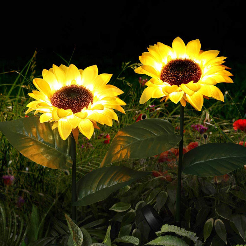 Cross-border best-selling solar sunflower lamps, garden and courtyard simulation flower lawn ground insert lamps, decorative lamps and landscape lamps Application Scenario