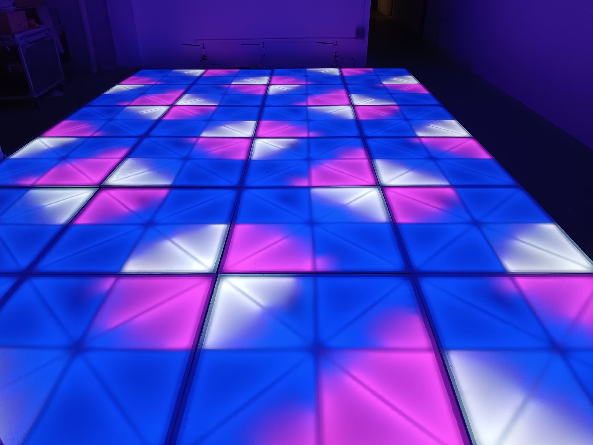 Cross-shaped rainbow multi-color changing stage LED floor tile lights, outdoor square, bar, dancing floor square sensor lights details Picture