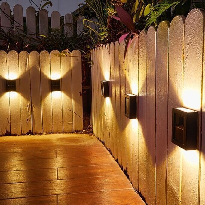 Solar-powered wall lamps for outdoor garden and courtyard decoration, large-sized wall lamps that emit light up and down, and outdoor decorative wall lamps Specification drawing