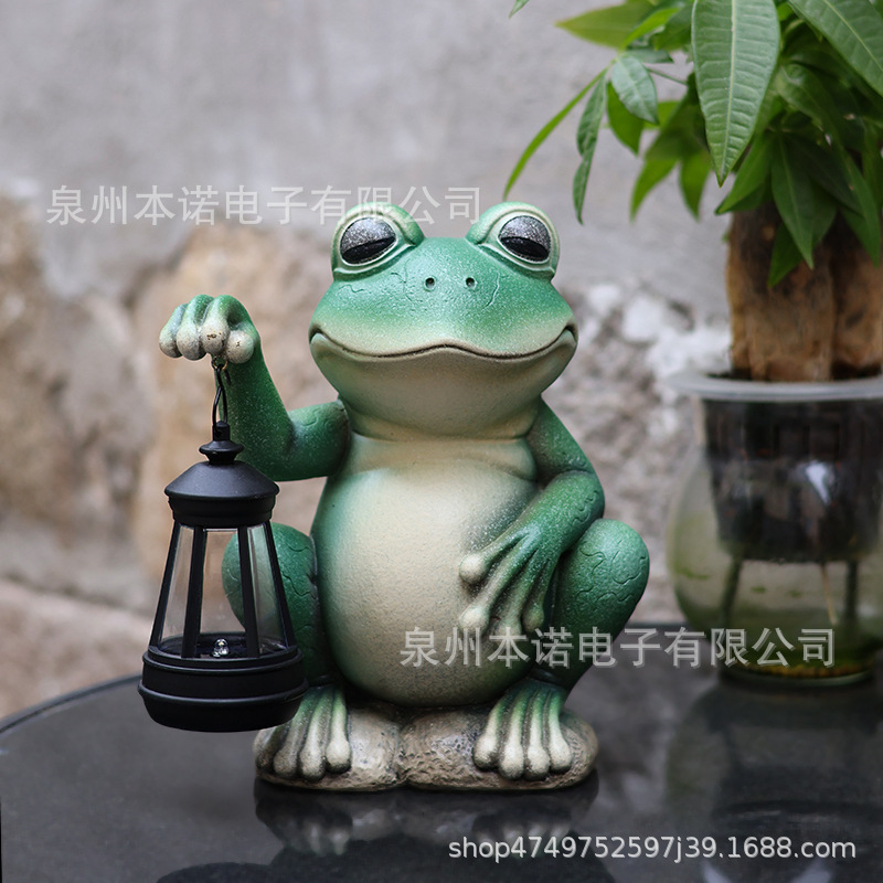 Amazon outdoor solar garden resin ornaments, creative handicrafts, garden lamps, home decoration, lawn lamps full figure