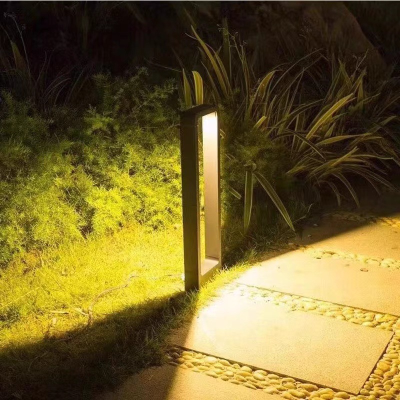 led solar modern and simple outdoor waterproof floor-standing lawn light, park, villa, courtyard ground plug-in lawn light Application Scenario