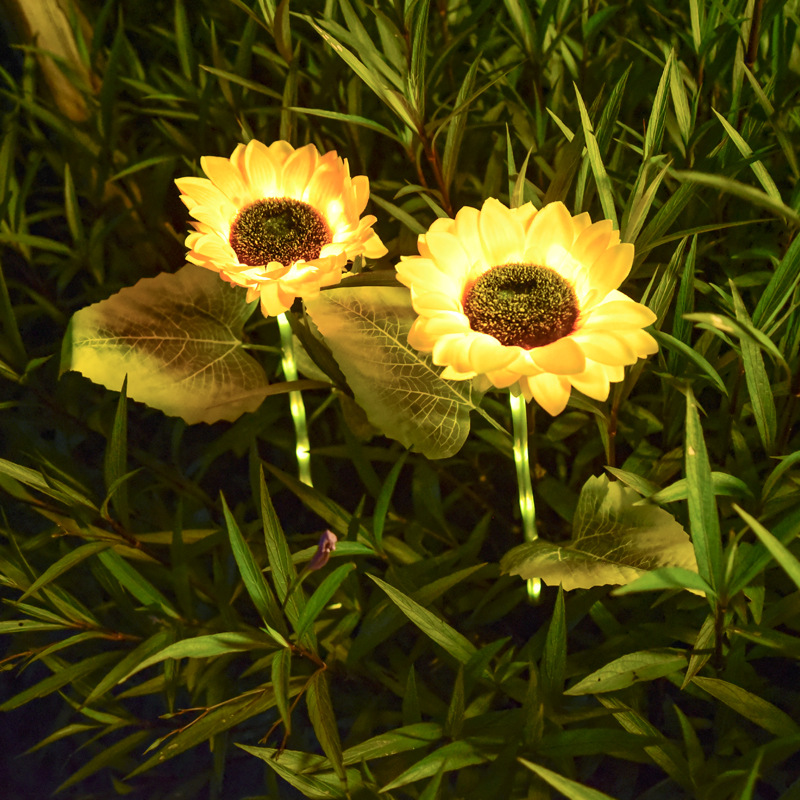 Solar-powered sunflower lamps, ground-penetrating lawn lamps, cross-border temu best-selling outdoor courtyard garden decorative landscape lamps details Picture