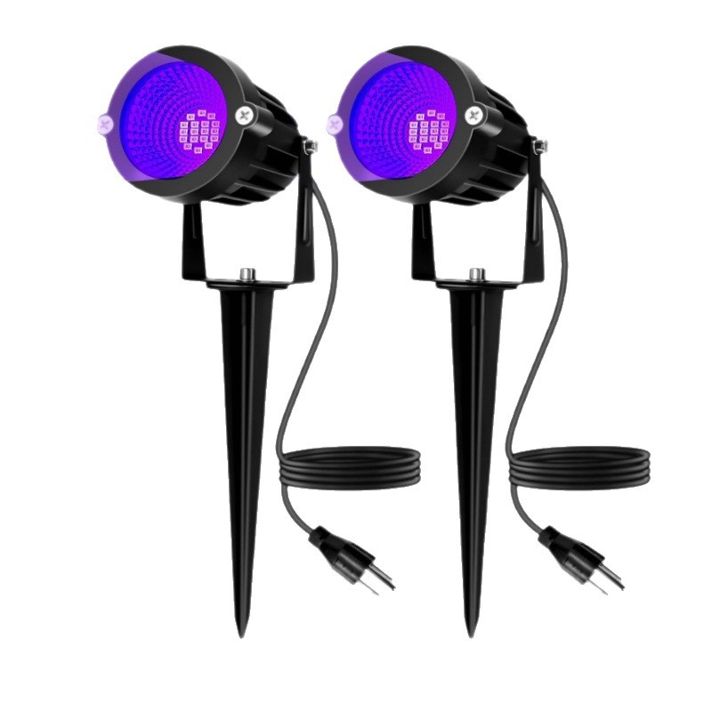 Halloween LED black light 15W purple spotlight Outdoor Christmas decorative lawn light 395nm UV ground insert light Item Picture