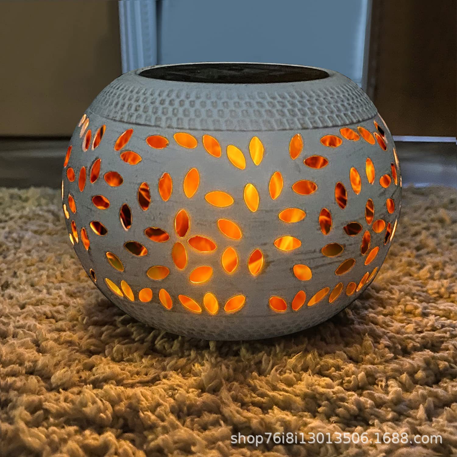 Cross-border outdoor ironwork solar lamps, imitation ceramic jars, hollowed-out lawn lamps, courtyard landscape lanterns, home aroma lamps details Picture