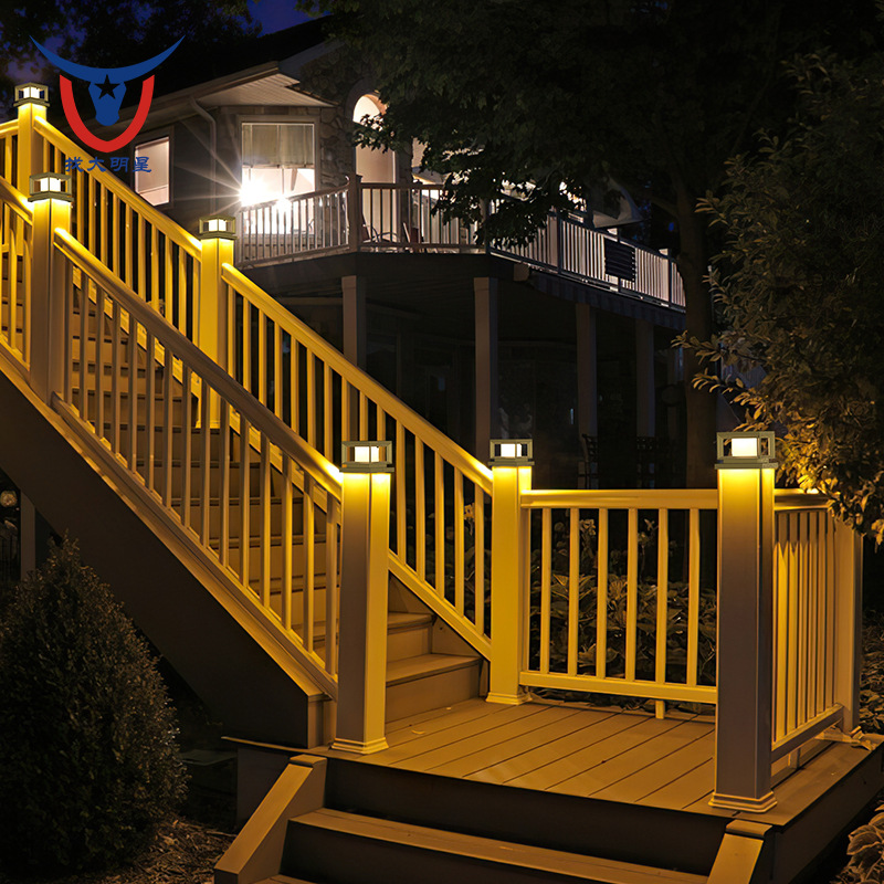 European-style solar column head lights, villa column lights, outdoor waterproof courtyard lights, fence and fence lights, outdoor column lights details Picture
