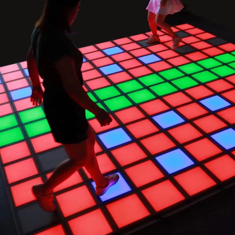 Cross-border jumping block floor light, multi-person sports block foot pedal game, interactive floor tile light, grid light manufacturer full figure