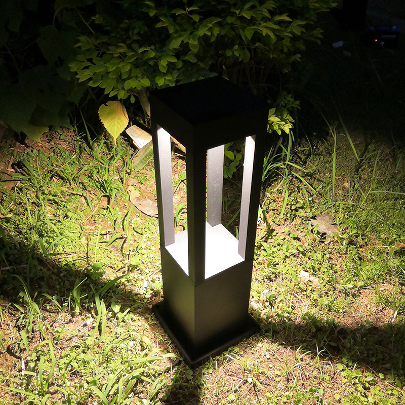 Square 4-column lawn light, garden light, outdoor aluminum grass light, garden four-sided light, park landscape light, aluminum material details Picture