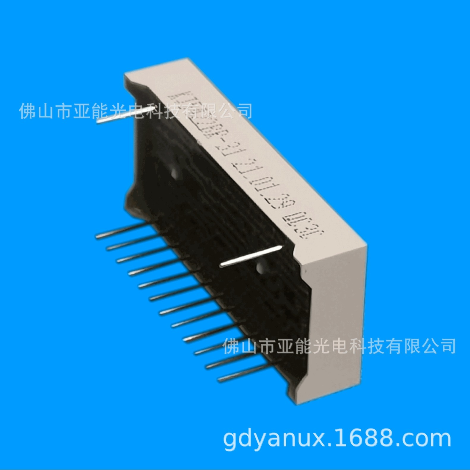 0.54-inch 3-digit red high-brightness LED digital tubes are available at the source factory for both cathode and anode. Orders can be made as needed Specification drawing