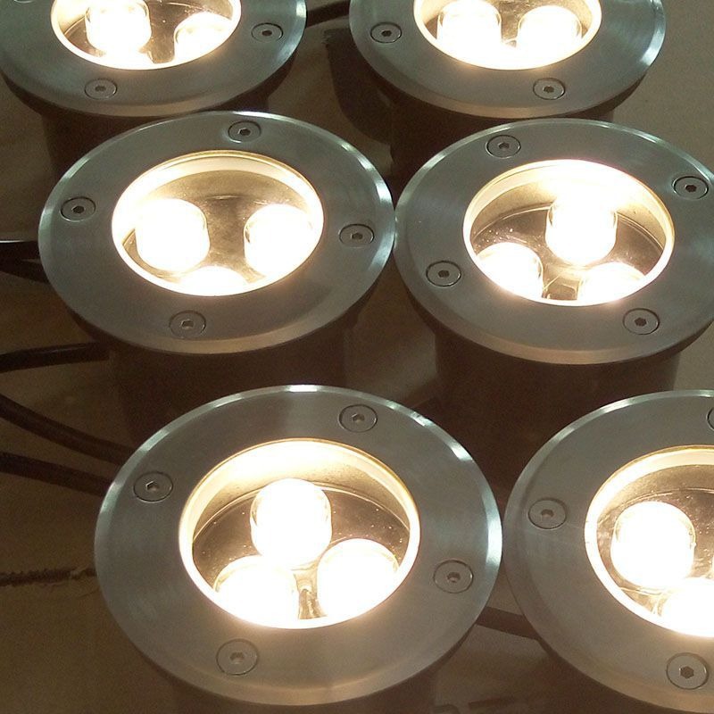 Wholesale LED ground lamps from the manufacturer, featuring die-cast aluminum, stainless steel face covers, tempered glass, and outdoor waterproof circular ground lamps Application Scenario