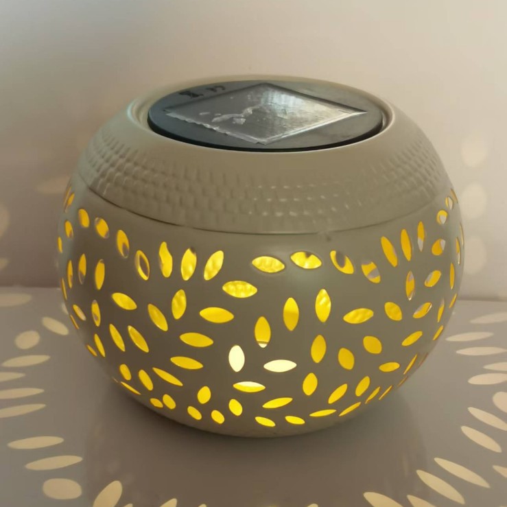 Cross-border outdoor ironwork solar lamps, imitation ceramic jars, hollowed-out lawn lamps, courtyard landscape lanterns, home aroma lamps Specification drawing