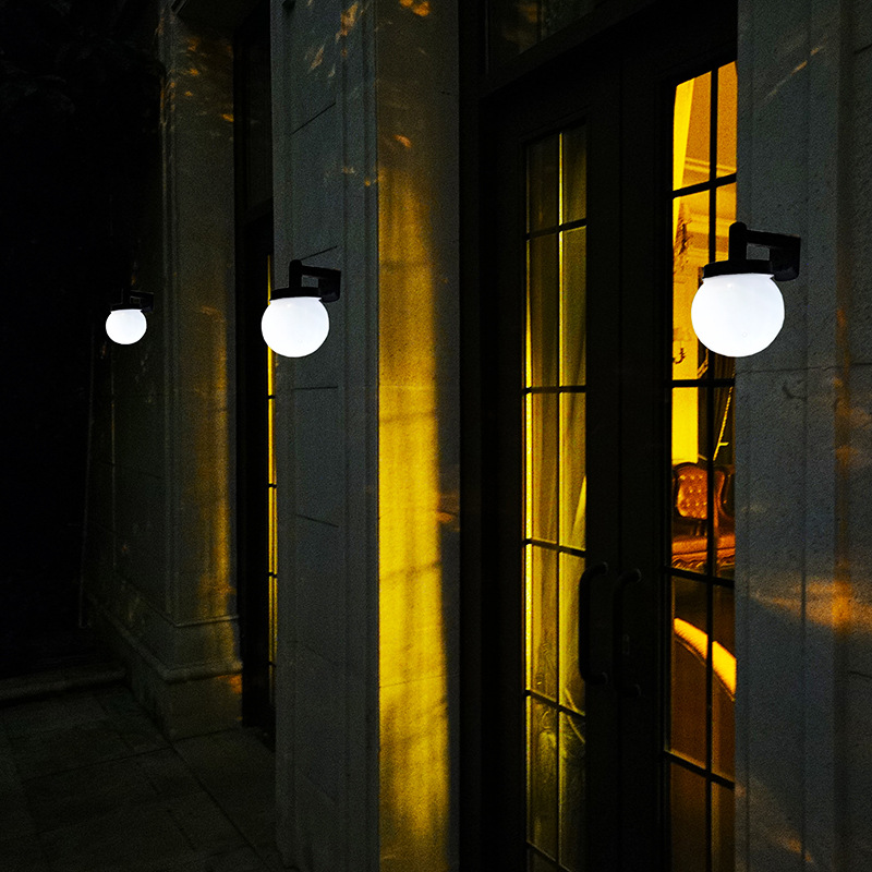 Solar-powered corrugated ball wall lamps, solar lamps, outdoor garden lamps, automatic lighting when it gets dark, outdoor corridor night lights Application Scenario