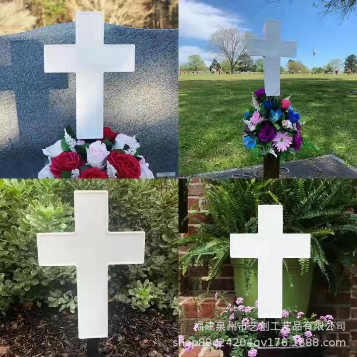 Amazon's new solar-powered cross cemetery lamp, a white plastic cross outdoor religious belief tombstone lamp full figure